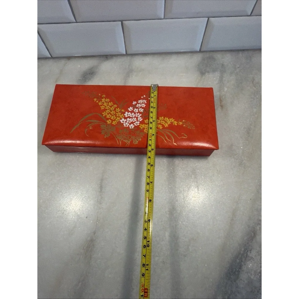 Vintage Orange w/ Daisies Ladies Glove (?) Box, Unmarked, Flip Top Lid,Paper Box